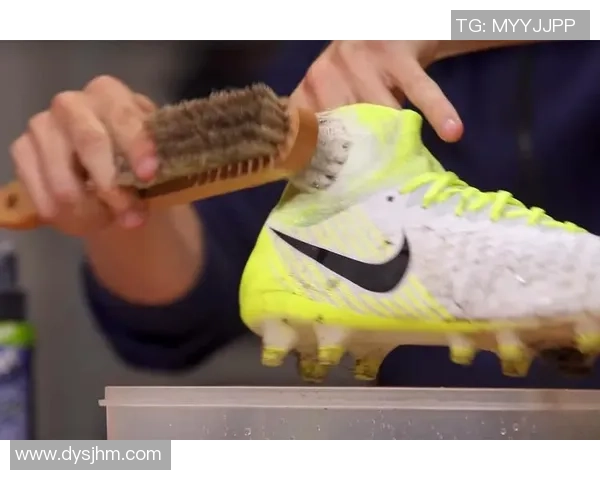 足球明星亲自洗鞋的精彩瞬间大揭秘,展现他们不为人知的一面